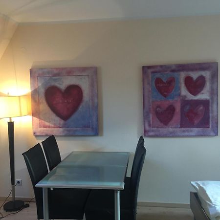 Barcelona Bed & Breakfast دوسلدورف الغرفة الصورة