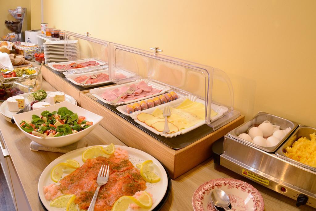 Barcelona Bed & Breakfast دوسلدورف المظهر الخارجي الصورة