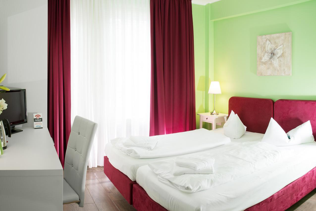 Barcelona Bed & Breakfast دوسلدورف المظهر الخارجي الصورة
